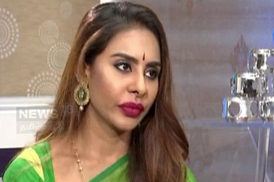 Sri Reddy Says Tamil And Telugu Actresses Are Doing Sex Work In Chicago News18 Tamil